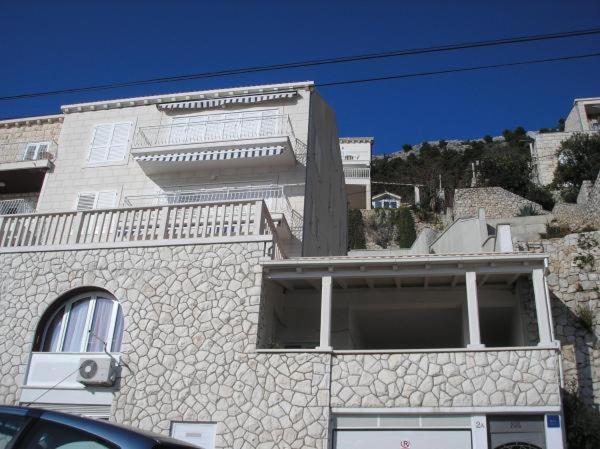 Apartment Kala 1 *