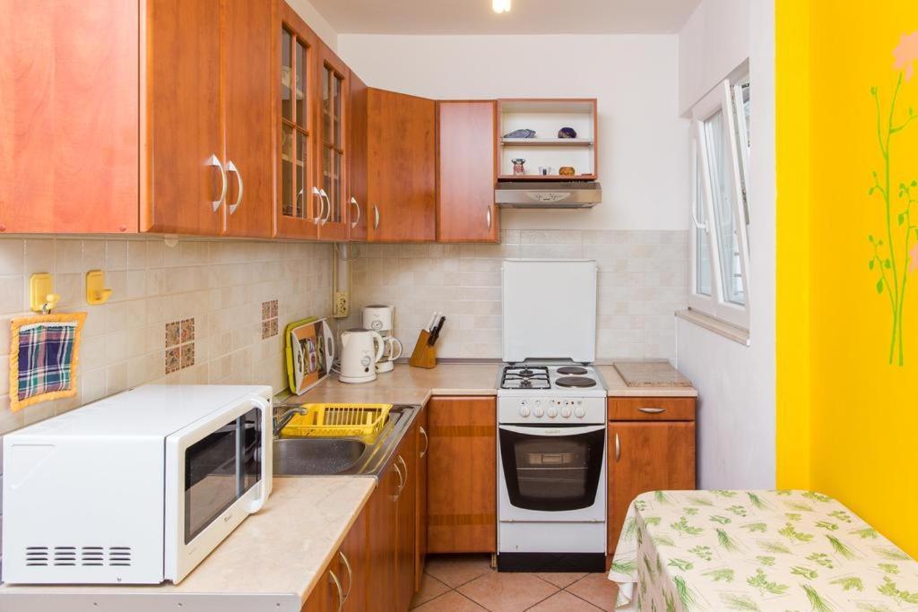 Kala 1 Apartment *